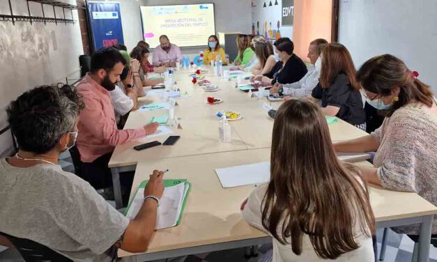 Mesa Sectorial de Empleo, con empresas líderes, para mejorar la empleabilidad de los que más lo necesitan