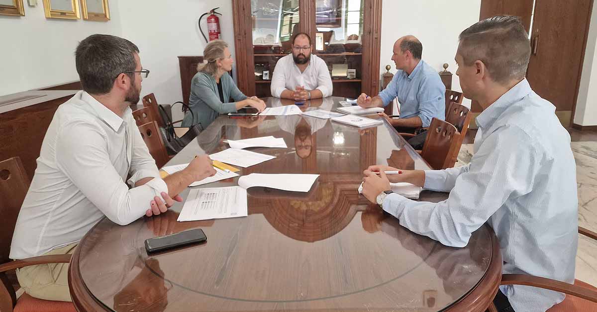 Bello aborda con los portavoces el borrador de la Agenda Urbana 2030