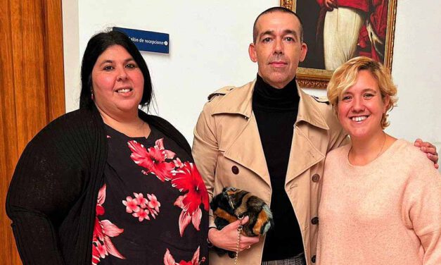 Calleja muestro su apoyo a la Asociación "Las desamparadas" contra la violencia de género