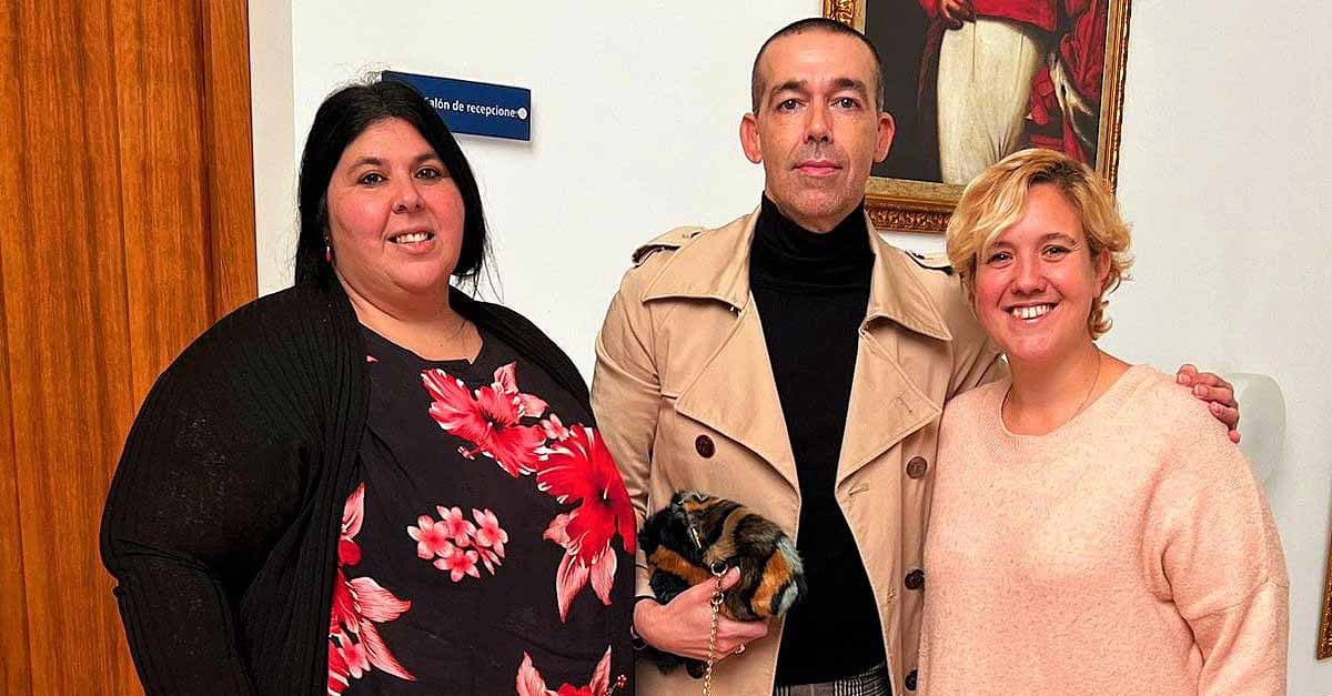 Calleja muestro su apoyo a la Asociación "Las desamparadas" contra la violencia de género