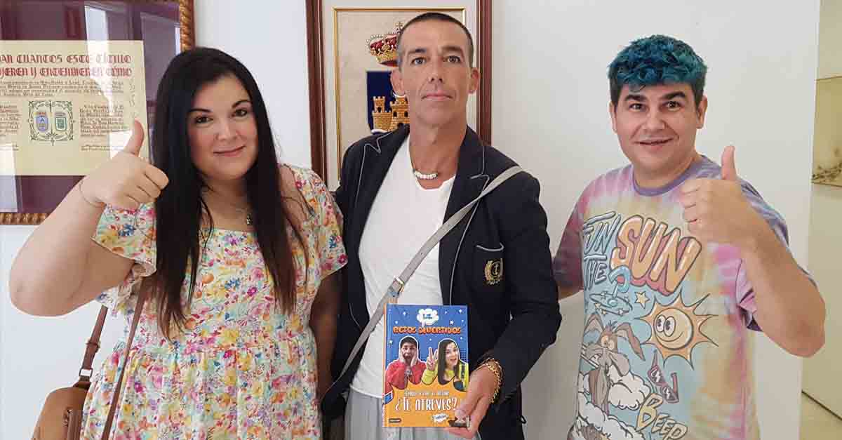 Los youtubers Libi y Chiqui participarán en diversos actos de la próxima campaña navideña
