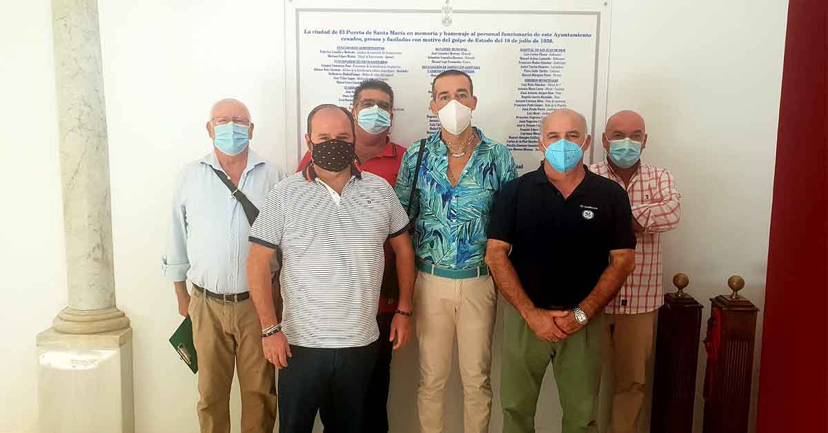 Calleja se reúne con las hermandades de la Veracruz y la Flagelación