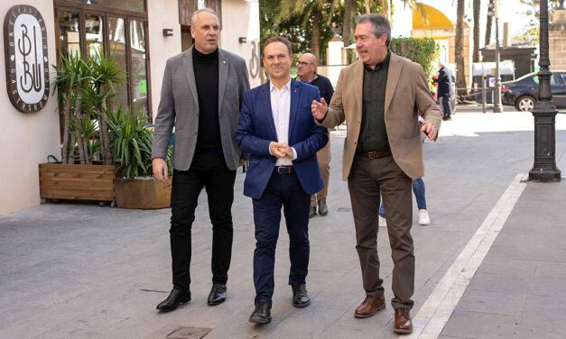 De la Encina recibe el apoyo regional de Espadas