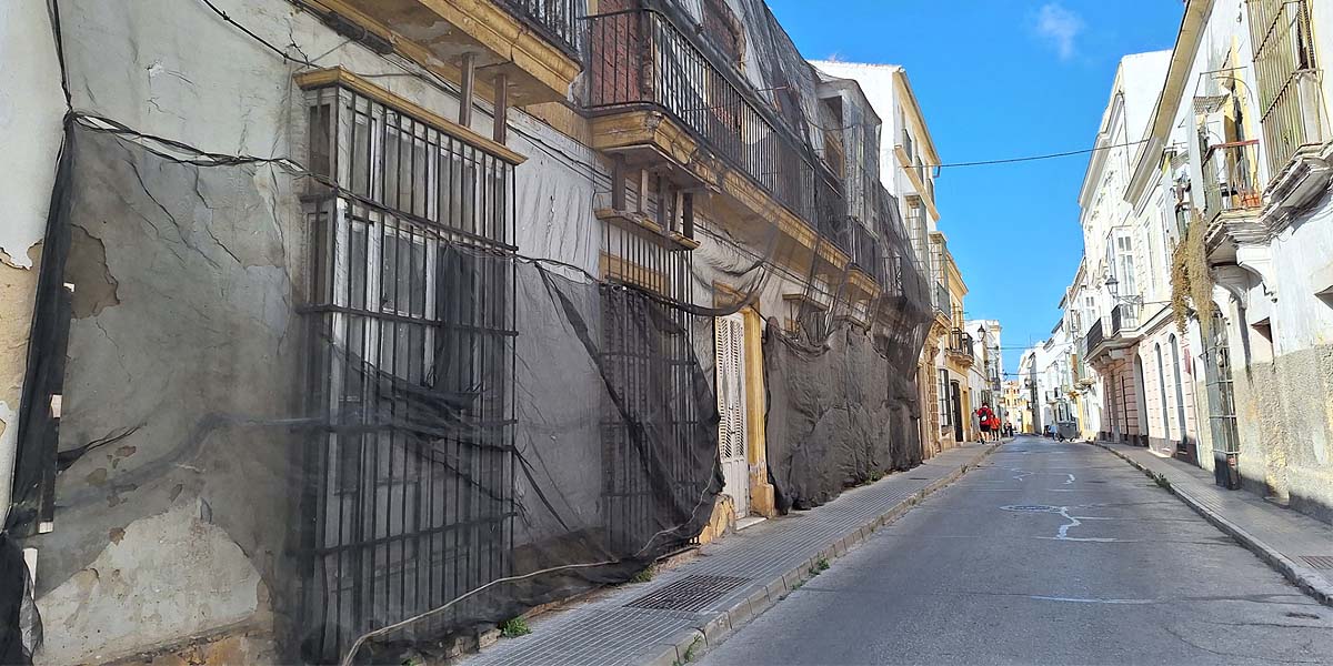 Betilo denuncia una nueva agresión estética en el centro histórico