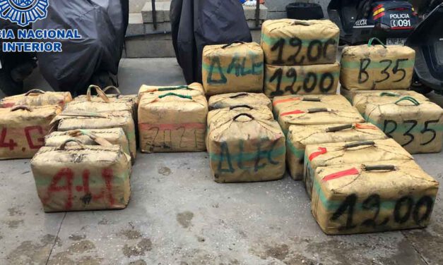 Intervienen en El Puerto más de 800 kilos de hachís tras frustrar un alijo  en el río Guadalete
