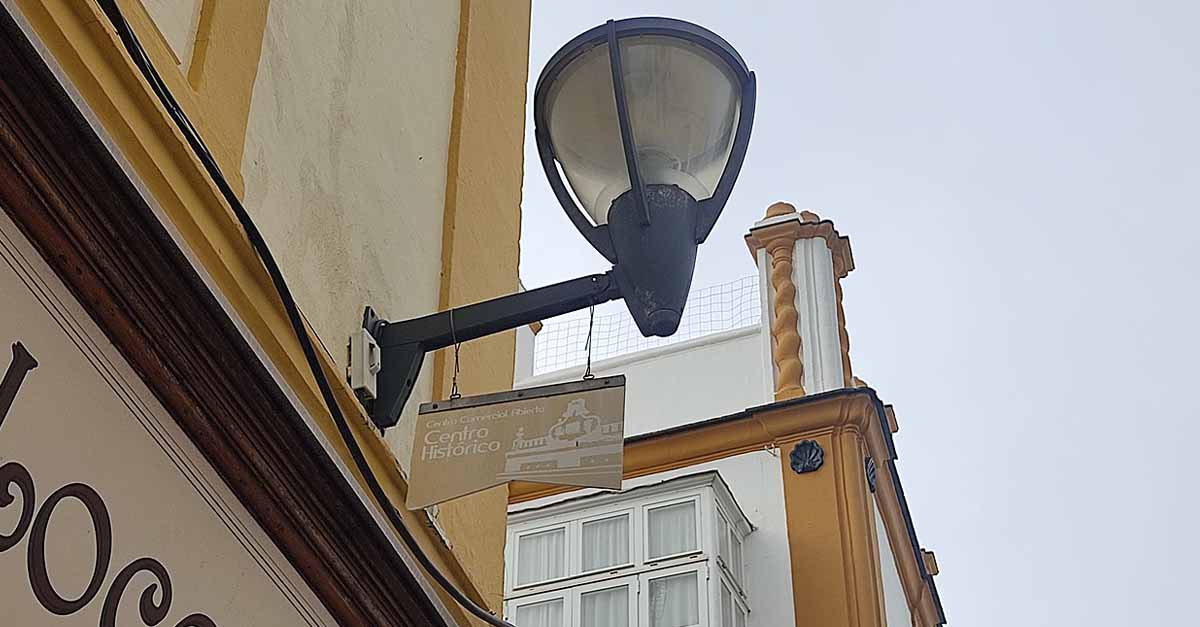 Vox solicita implantar un mobiliario urbano más acorde con el entorno del casco histórico