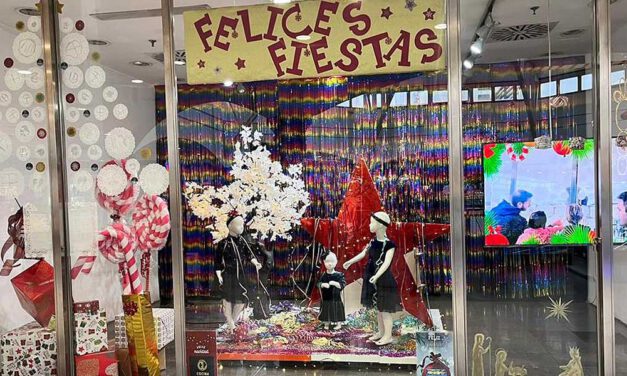 Un escaparate de El Paseo para celebrar el Día Internacional de las Personas con Discapacidad