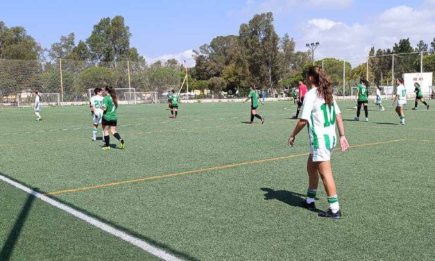 IU apuesta por impulsar “de forma real” el deporte femenino en El Puerto