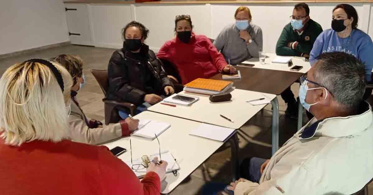 La Flave se reúne con la asociación vecinal El Castillo