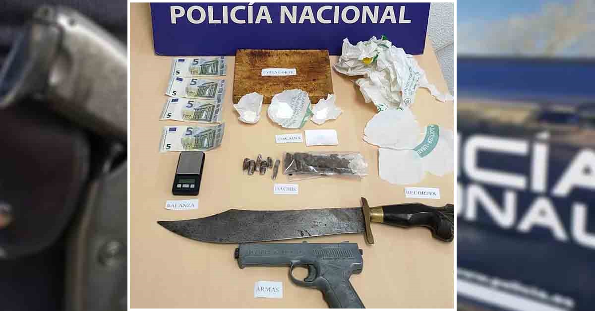 Detenida una pareja que vendía droga en una vivienda de la calle Revolera