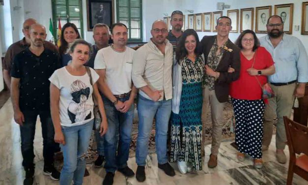 Ayuntamiento y placeros trabajan para la mejora del mercado de abastos