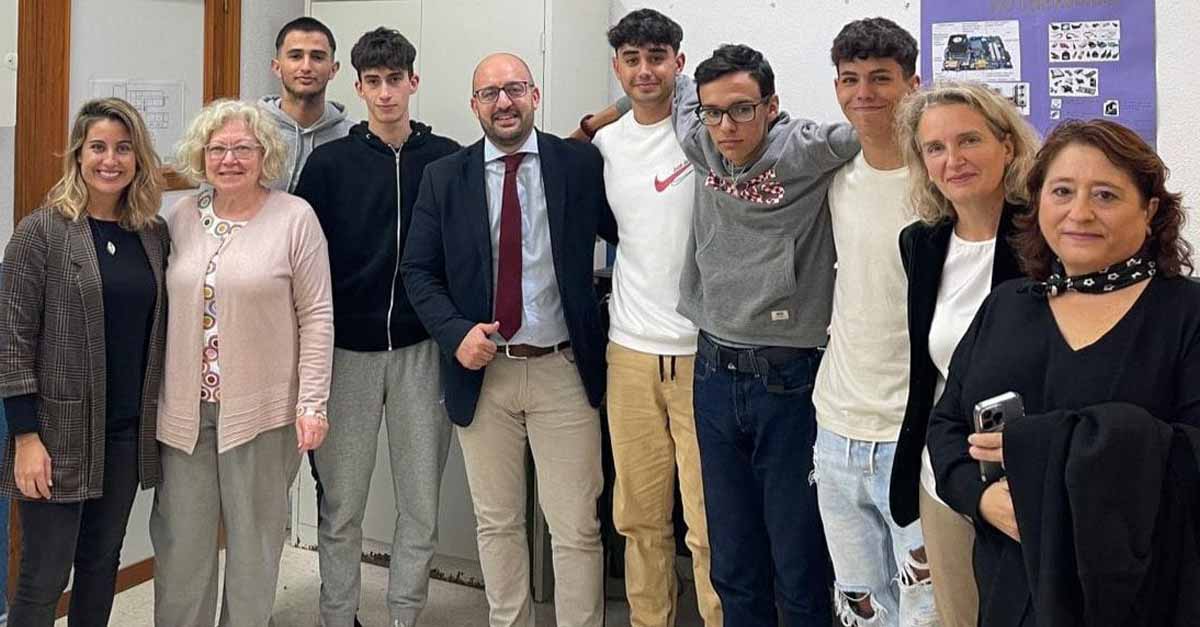 Un alumno del IES Pedro Muñoz Seca, en el equipo ganador del "Hackathon Emprende 2022"