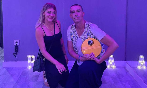 Calleja felicita a Andrea Sara Hinojosa por la inauguración de “e-MOTION dance studio”