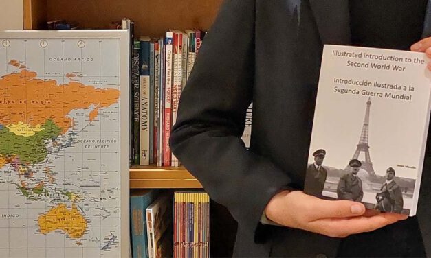 Un joven portuense donará los beneficios de su libro sobre la Segunda Guerra Mundial a becas educativas en Etiopía