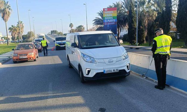Un total de 99 furgonetas fueron denunciadas en El Puerto del 20 al 26 de noviembre en época de 'Black Friday'