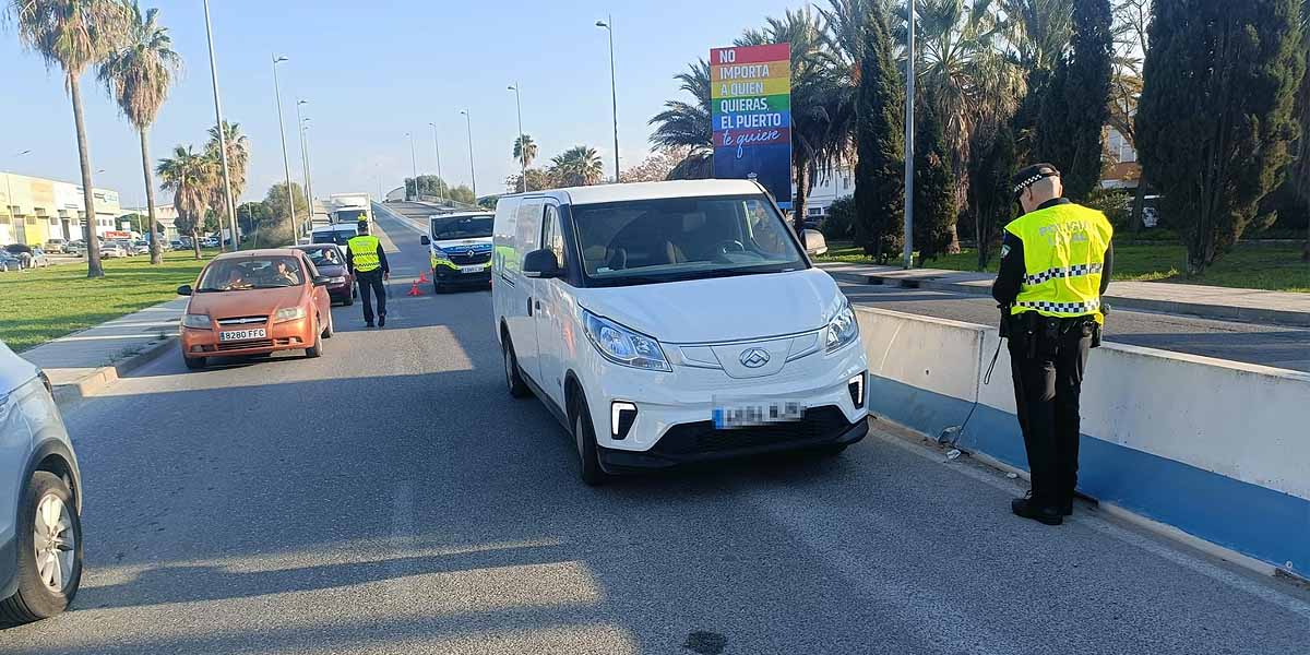 Un total de 99 furgonetas fueron denunciadas en El Puerto del 20 al 26 de noviembre en época de 'Black Friday'