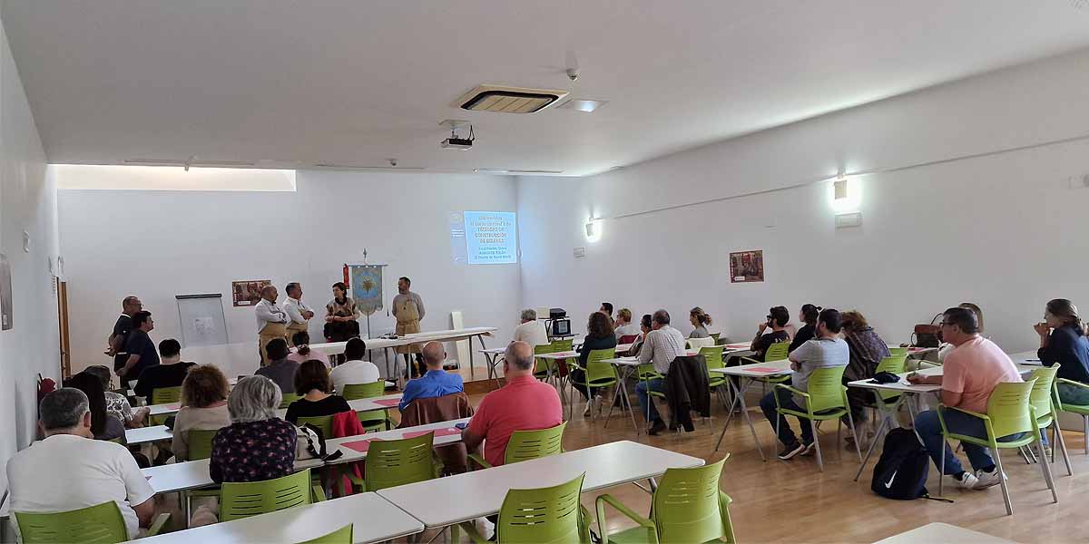 El curso de "Técnicas de construcción de belenes" forma a 32 personas en esta hermosa tradición