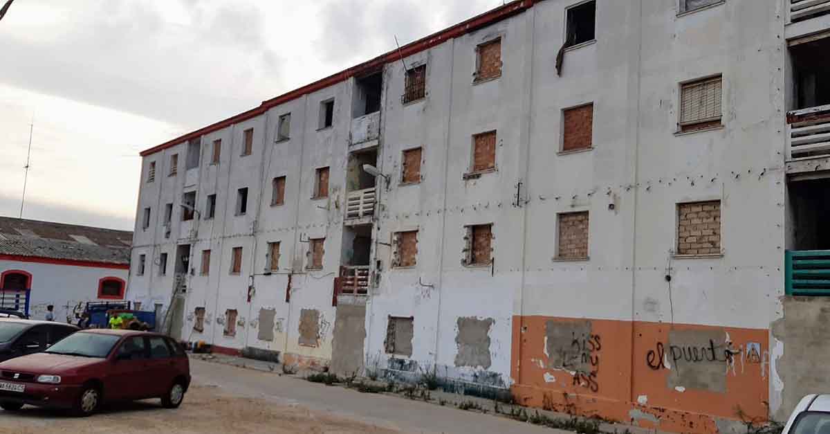 La Junta inicia el lunes el derribo de otros dos edificios en la barriada de José Antonio