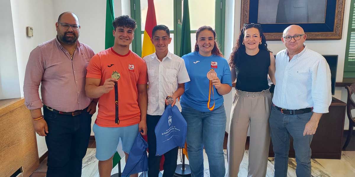 González Nieto y Bello reciben a los judokas Darío Soriano Morón, Zoe Soriano Morón y Matthew Iglesias Rodríguez