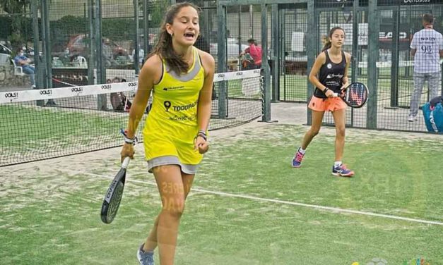 Julieta Alemán y Carlota Ruiz, campeonas de Andalucía de pádel