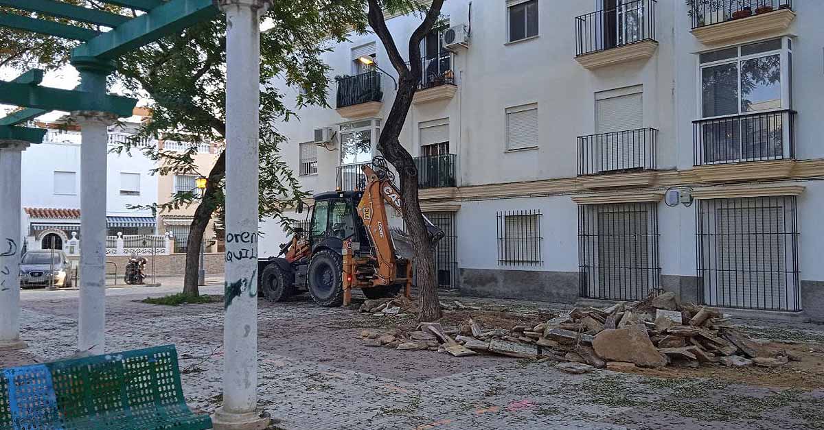 El Ayuntamiento acomete la reforma integral de la Plaza de Los Lebreles