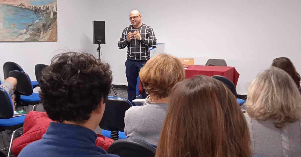 Manuel Paz Sacaluga presenta su novela "Huida de Roma. Lágrimas de arena"
