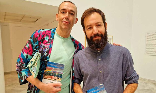 Juan Antonio Núñez presenta en El Puerto su novela "Azul Klein"