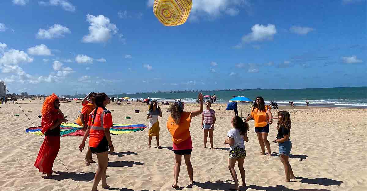 Medio Ambiente organiza con Afanas unas jornadas de concienciación en la Playa de Valdelagrana