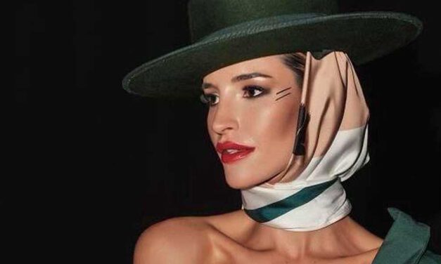 María Sevilla obtiene el Premio Aromas a la Mejor Modelo de SIMOF 2024