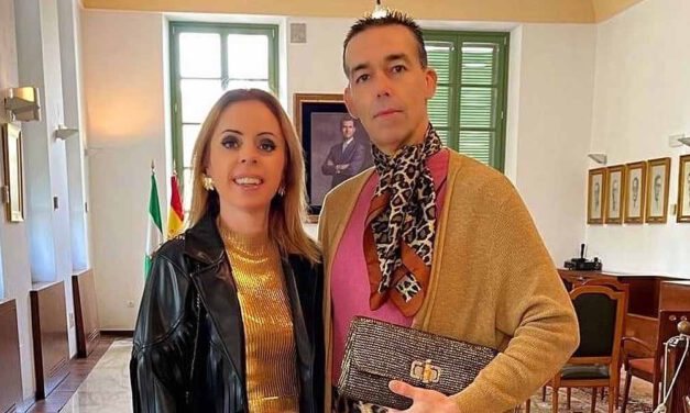 El Puerto presenta a la estrella del cante Nazaret Cala como Estrella de la Ilusión de la Navidad