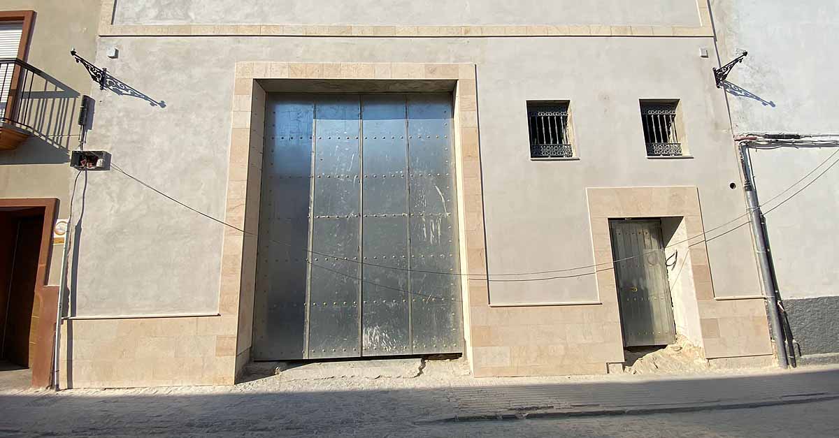 Roban en la futura Casa de Hermandad del Nazareno de El Puerto