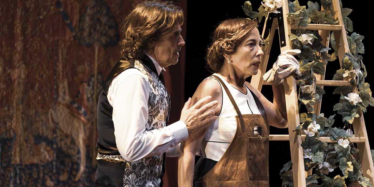 El Festival de Comedias vuelve a la intemperie con un Perro del hortelano sin  bozal