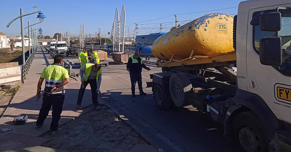 Comienzan las labores de reparación en las juntas del Puente de San Alejandro