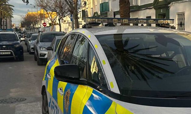 La Policía Local evita la ocupación de una vivienda en la calle Aurora de El Puerto