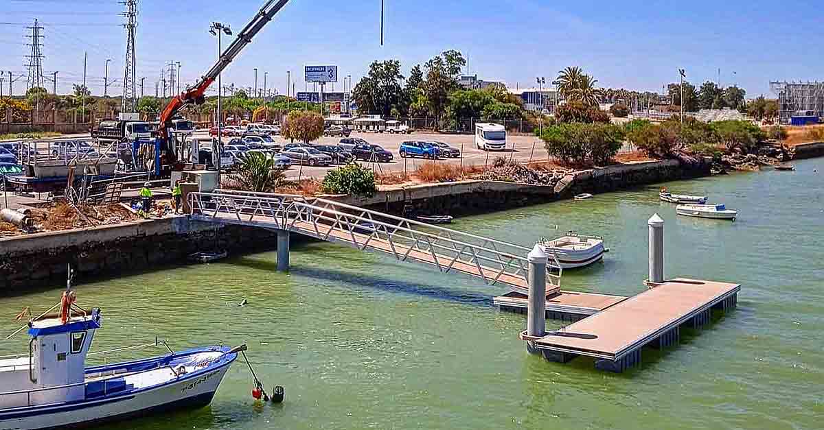 El Puerto estrena nuevo pantalán en el Guadalete para potenciar las actividades náuticas