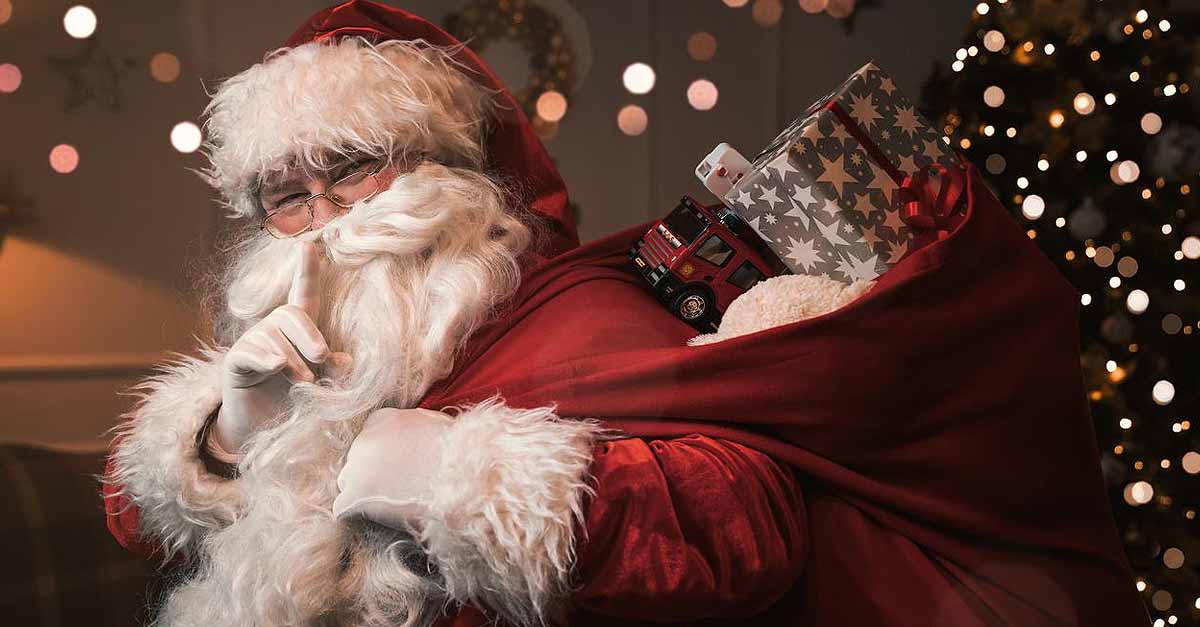 El Paseo celebra la Navidad por todo lo alto y acoge la entrañable visita de Papá Noel