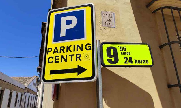IU denuncia una nueva subida del precio del parking