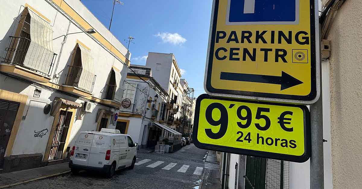 IU denuncia que aparcar en la Plaza Peral cuesta ya 10 euros