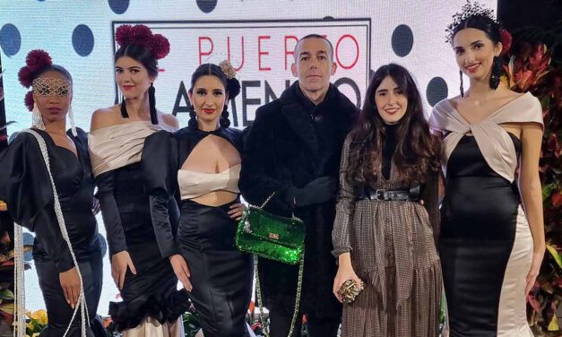 Gran éxito de "El Puerto flamenco" que llenó de moda flamenca el Monasterio de la Victoria este fin de semana