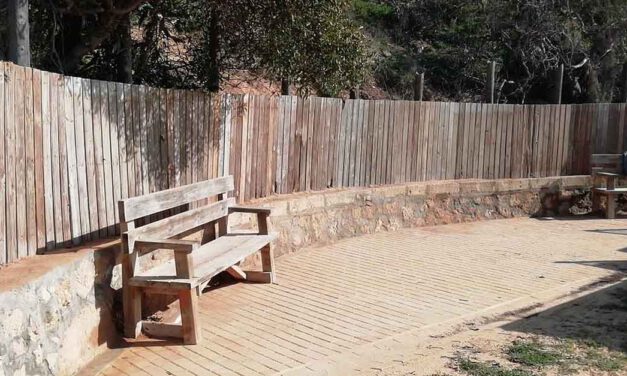Medio Ambiente instala un panelado de contención, 100% sostenible, para proteger el paseo de Santa Catalina