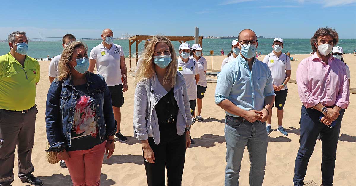 Los 78 auxiliares contratados por la Junta se incorporan sin incidencias a las playas