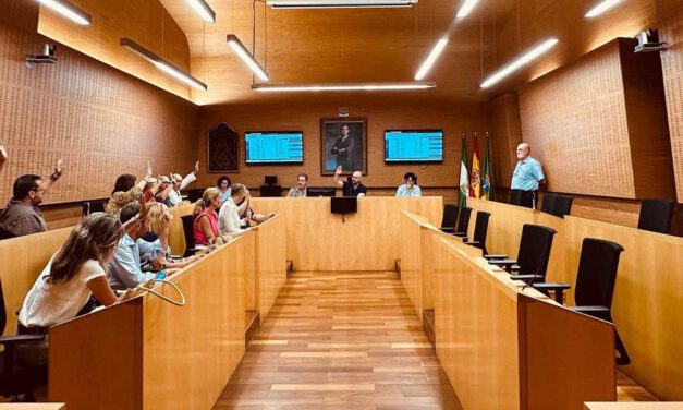 La oposición al completo intenta bloquear la Seguridad y Vigilancia en la Ciudad, ante la excusa de sus vacaciones