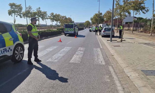 La Policía Local inicia una campaña especial de vigilancia y control sobre distracciones al volante
