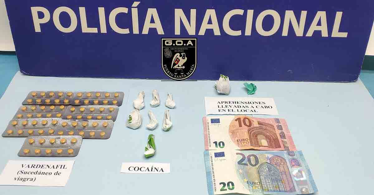 Detenido en El Puerto un hombre de 31 años vendiendo papelinas de cocaína en un pub