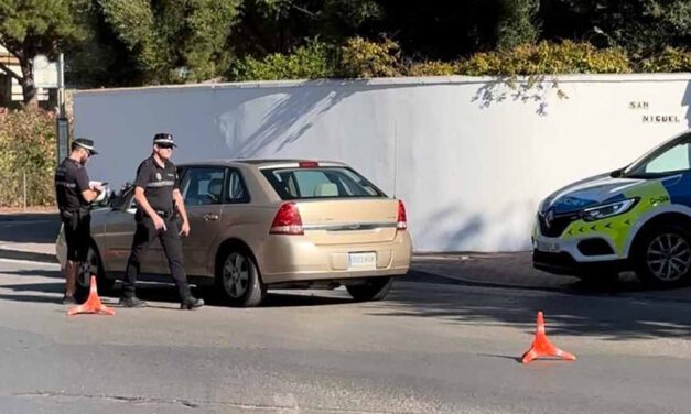 La campaña de control sobre las distracciones al volante en El Puerto se salda con 50 denuncias