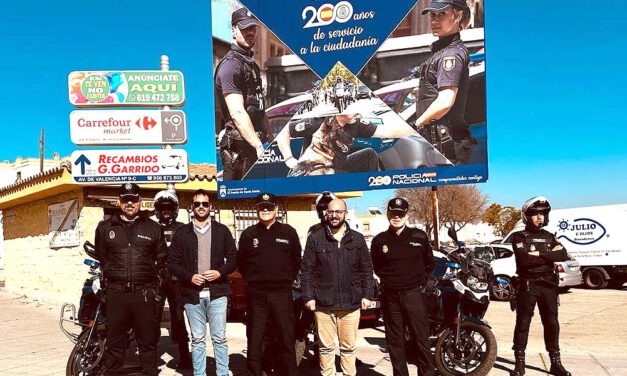 El Puerto agradece a la Policía Nacional su servicio a la ciudadanía, visibilizando su 200 aniversario