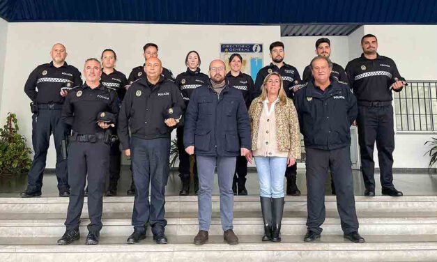 8 futuros policías locales realizan su formación práctica en la Jefatura de El Puerto