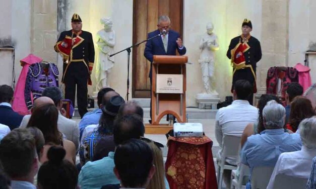 El I Pregón Taurino Ciudad de El Puerto abre la Puerta Grande con Antonio Ruiz López