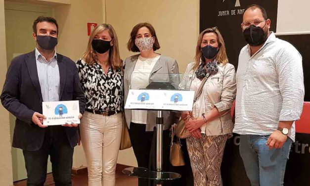 Toñi Ortega presenta en la Casa de Los Toruños su libro "El caballero Adrián", un cuento con valores