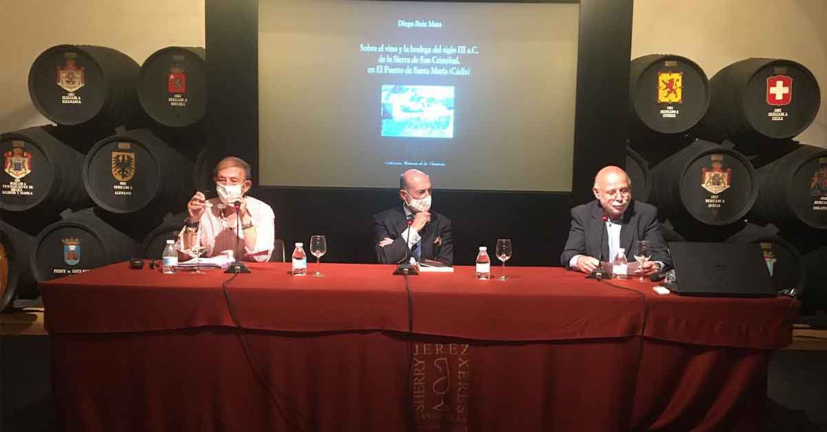Ruiz Mata presenta su libro sobre la bodega más antigua del mundo